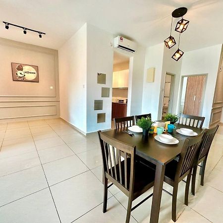 Seasons Luxury Apartment By Jk Home Johor Bahru Exterior photo
