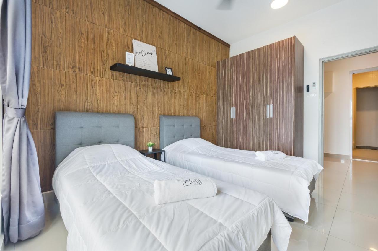 Seasons Luxury Apartment By Jk Home Johor Bahru Exterior photo