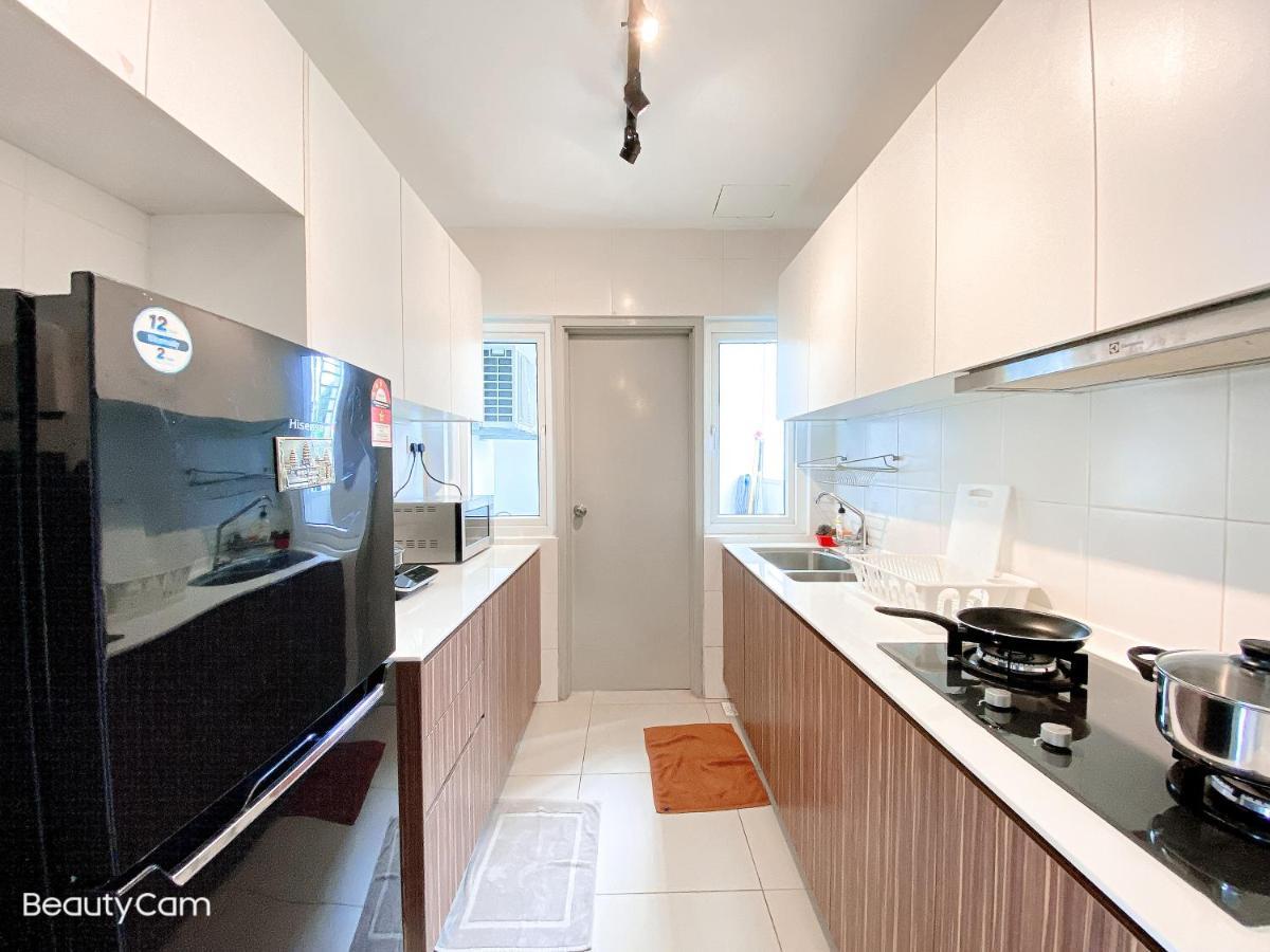 Seasons Luxury Apartment By Jk Home Johor Bahru Exterior photo