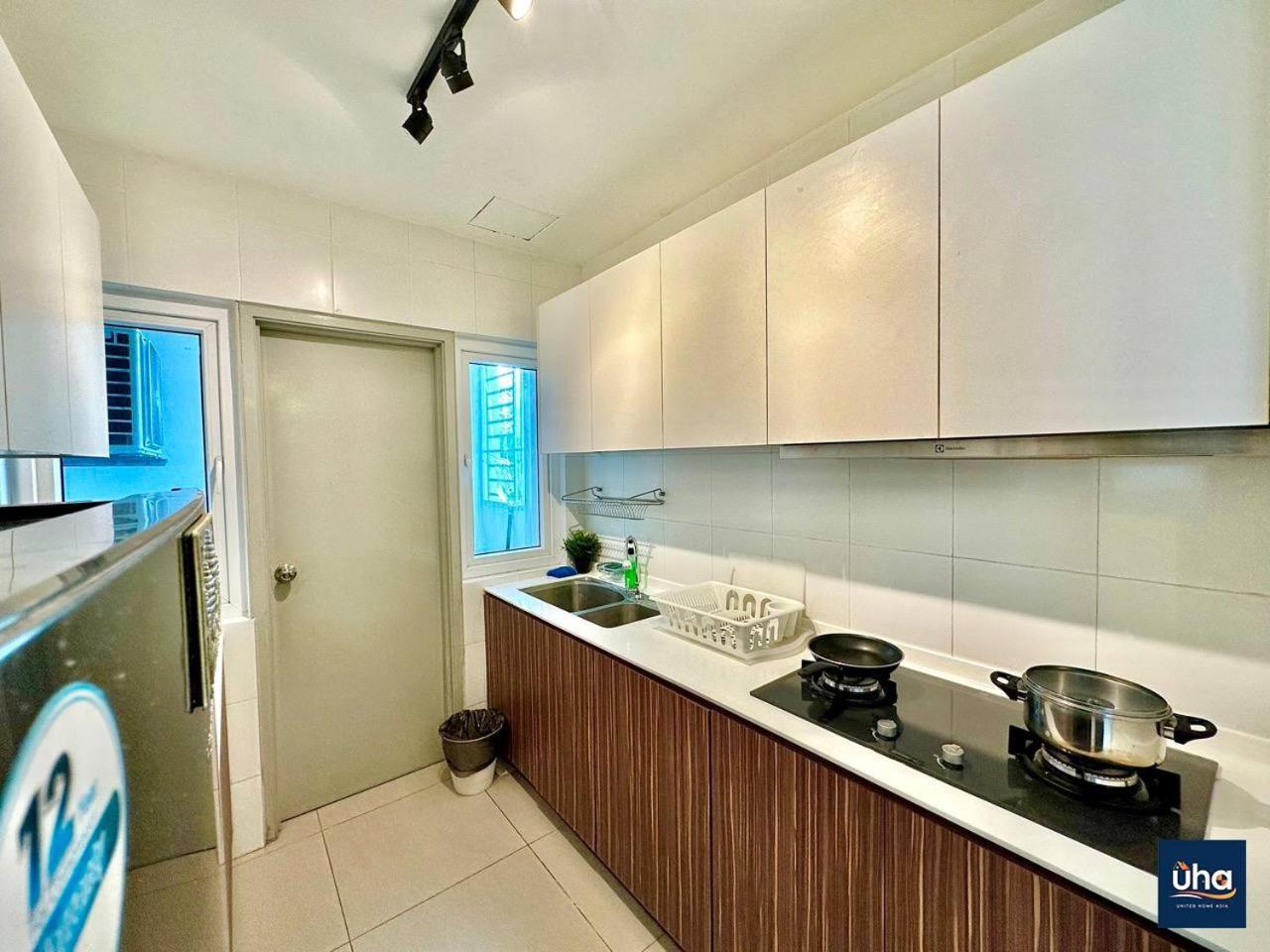 Seasons Luxury Apartment By Jk Home Johor Bahru Exterior photo